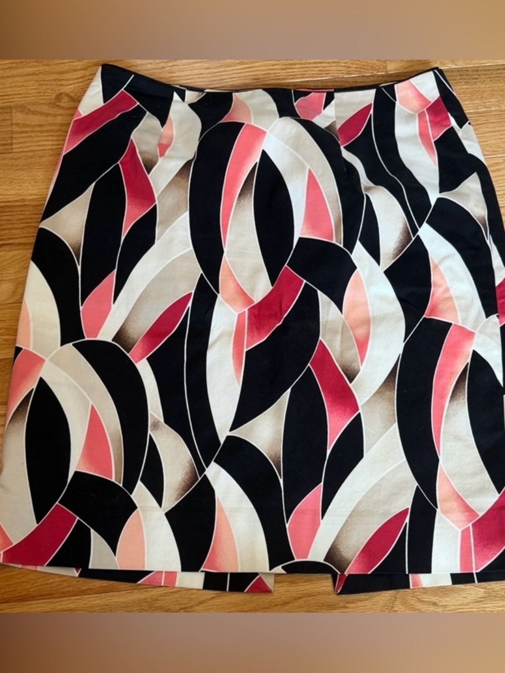 WHBM Abstract Print Pencil Skirt | Black Pink Cream | Size 8 | Office Chic